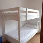 Vaniria 3 Nuevos Apartamento
